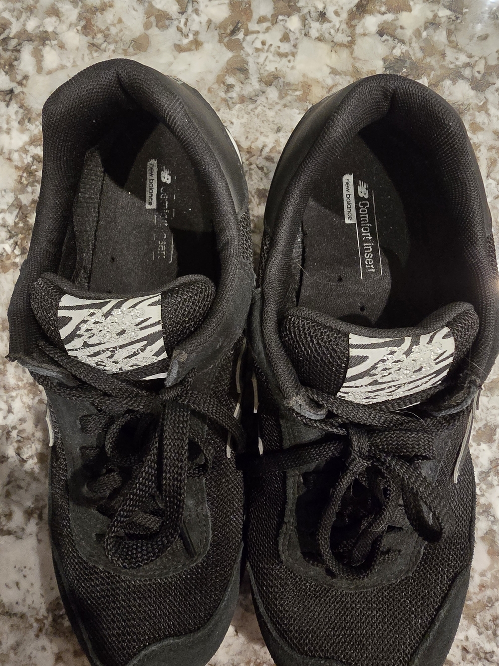 New Balance Woman's Black Athletic Sneakers